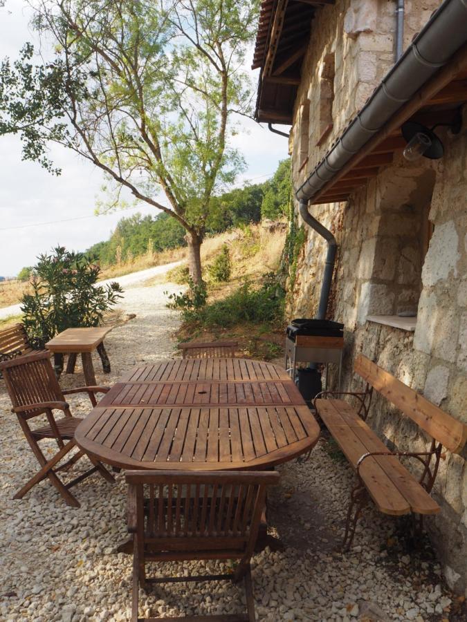 Grand Gite Les Cabanes De Fallot Pour 19 Personnes - Piscine Naturelle L'isle-Bouzon Exteriér fotografie